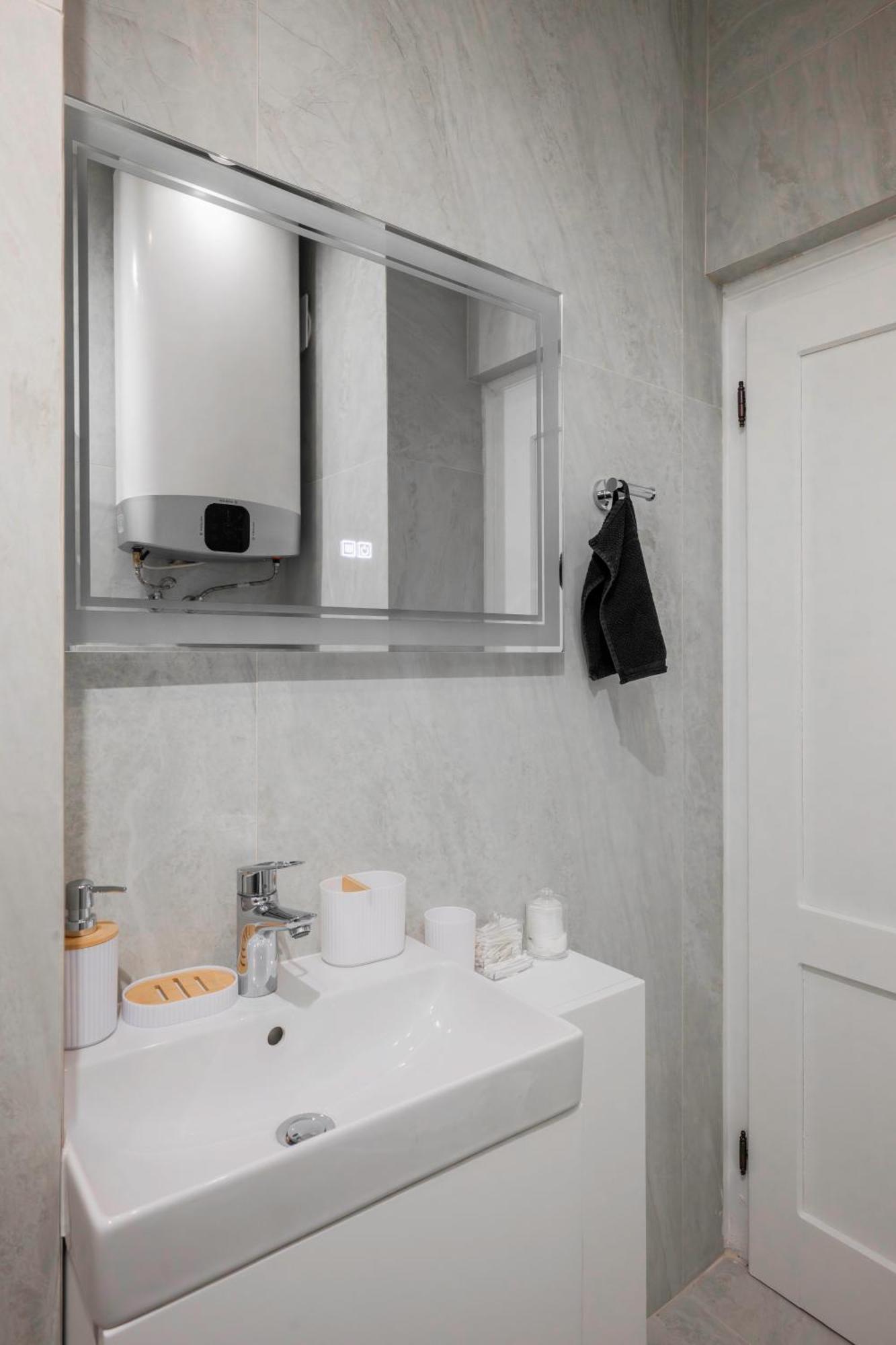 Urban Charm & Comfort - Chic 2Bd In Prime Location By Flat Mаnager София Экстерьер фото